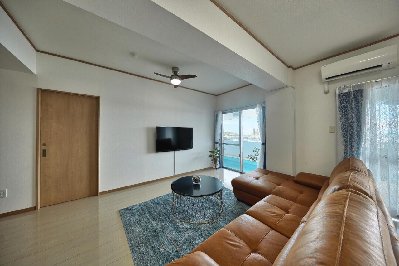 Apartmán Freedomhillsフリーダムヒルズa棟 Tomigusuku Exteriér fotografie