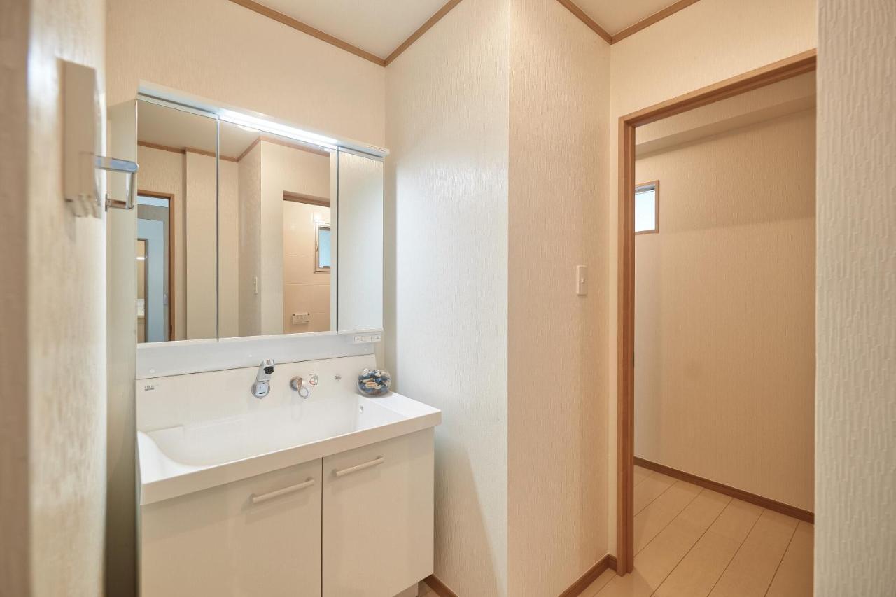 Apartmán Freedomhillsフリーダムヒルズa棟 Tomigusuku Exteriér fotografie